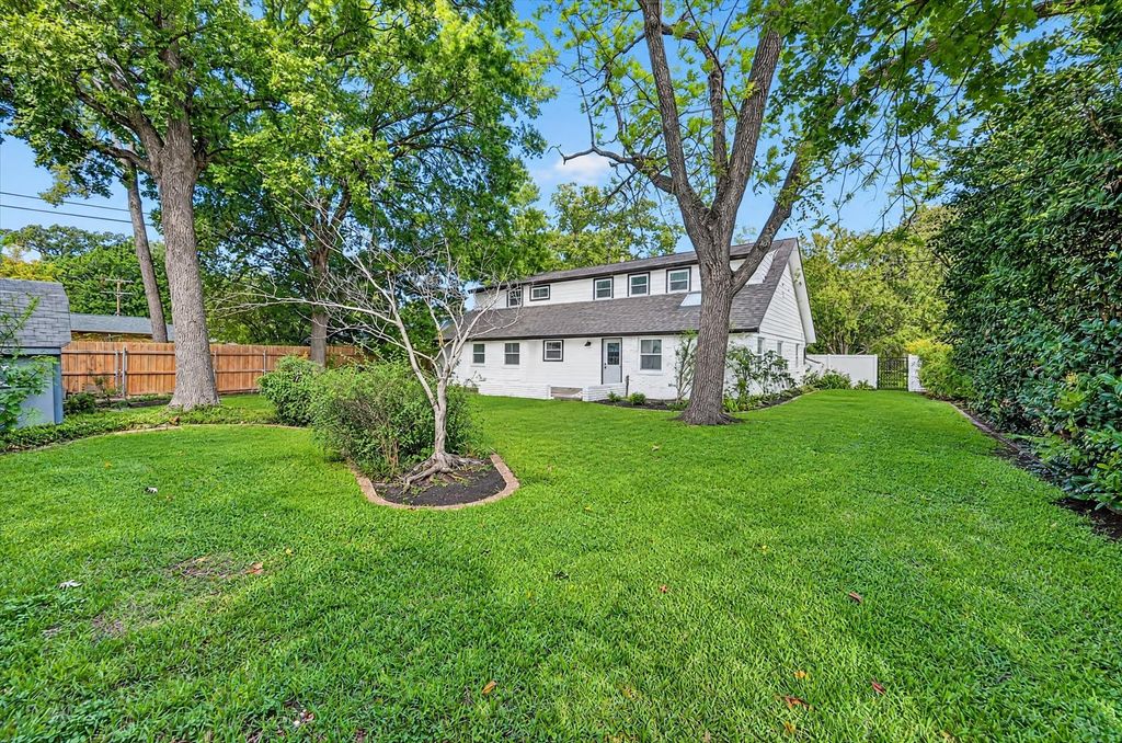 4105 Hartwood Drive, Fort Worth, TX 76109 — photo 5