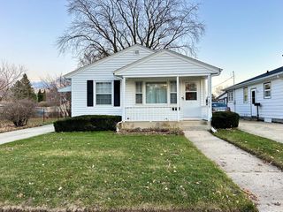 2817 Wellington DRIVE, Racine, WI 53403