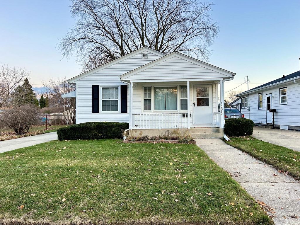 2817 Wellington DRIVE, Racine, WI 53403