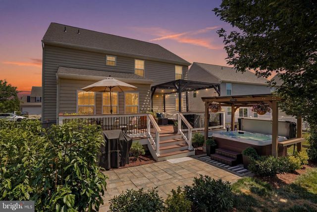 9316 MORNING WALK DR, Hagerstown, MD 21740
