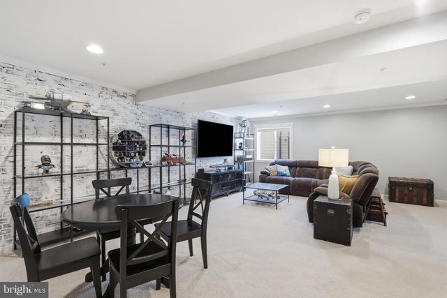 9316 MORNING WALK DR, Hagerstown, MD 21740