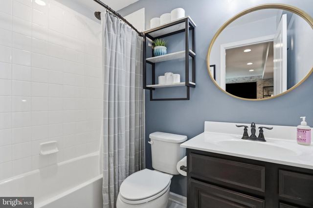 9316 MORNING WALK DR, Hagerstown, MD 21740
