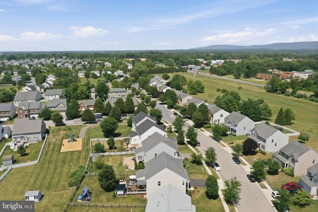 9316 MORNING WALK DR, Hagerstown, MD 21740