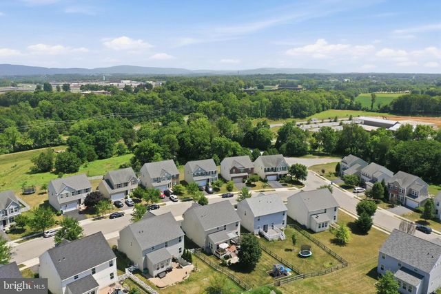 9316 MORNING WALK DR, Hagerstown, MD 21740