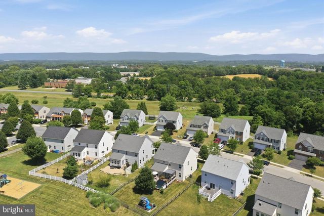 9316 MORNING WALK DR, Hagerstown, MD 21740