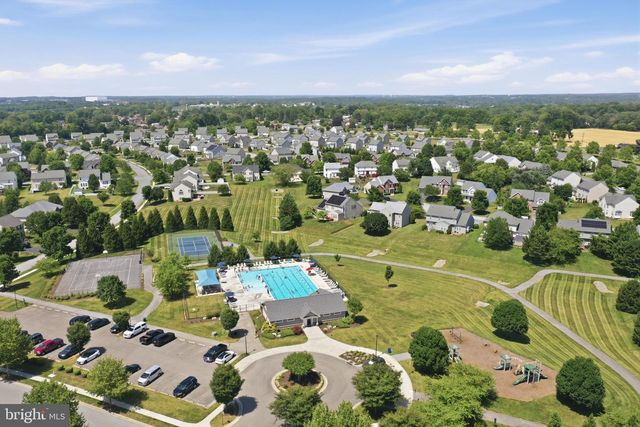 9316 MORNING WALK DR, Hagerstown, MD 21740