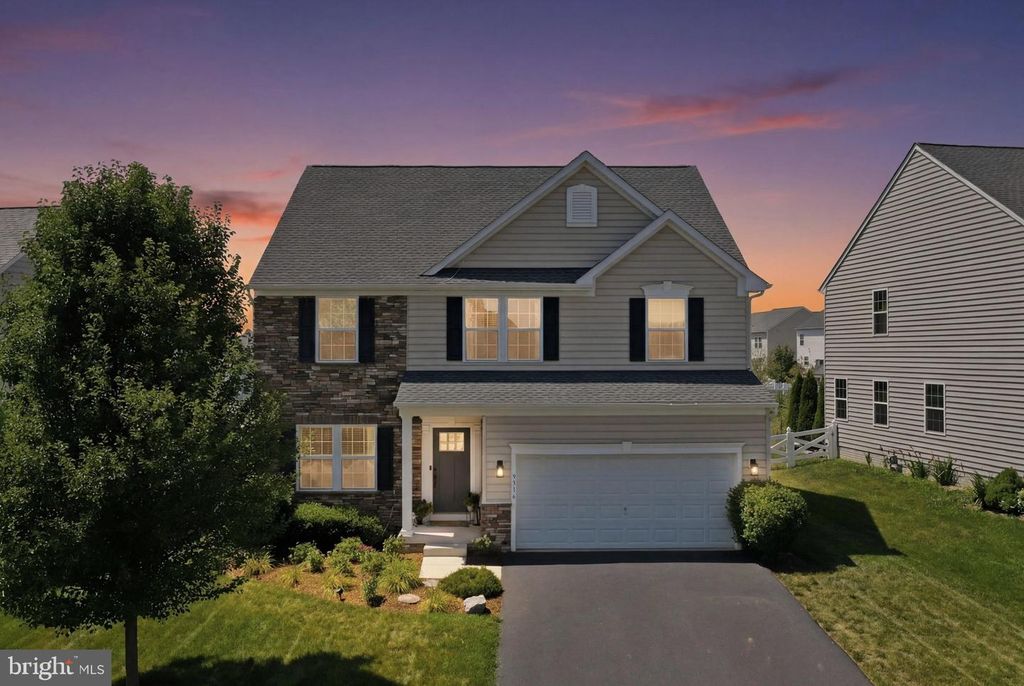 9316 MORNING WALK DR, Hagerstown, MD 21740
