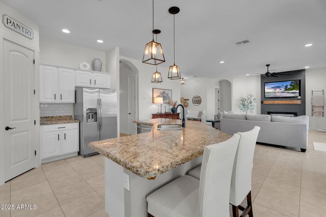 20122 E MEWS Road, Queen Creek, AZ 85142