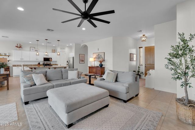 20122 E MEWS Road, Queen Creek, AZ 85142