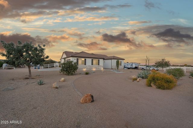 20122 E MEWS Road, Queen Creek, AZ 85142