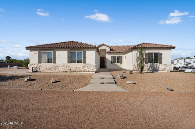 20122 E MEWS Road, Queen Creek, AZ 85142