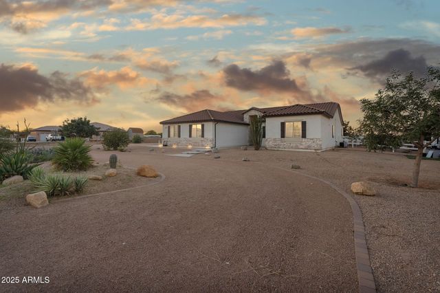 20122 E MEWS Road, Queen Creek, AZ 85142
