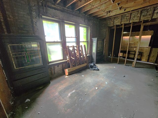 6146 S Vernon Avenue, Chicago, IL 60637