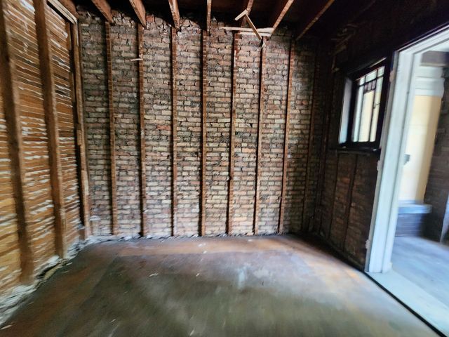 6146 S Vernon Avenue, Chicago, IL 60637