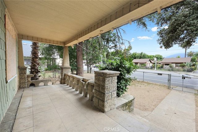 366 E Orange Grove, Pasadena, CA 91104