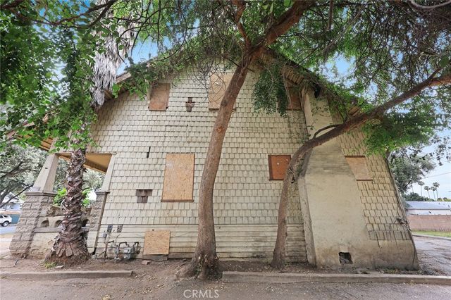 366 E Orange Grove, Pasadena, CA 91104
