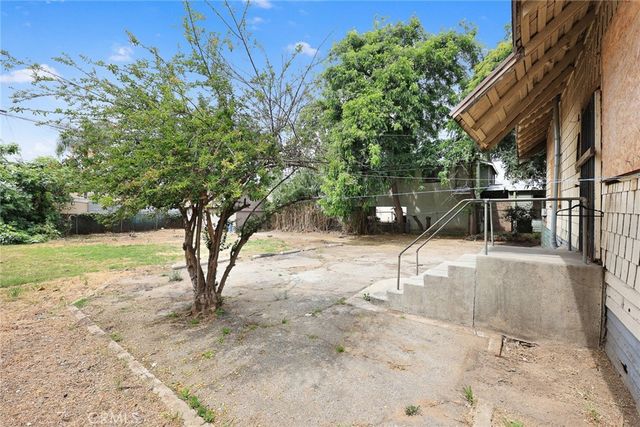 366 E Orange Grove, Pasadena, CA 91104