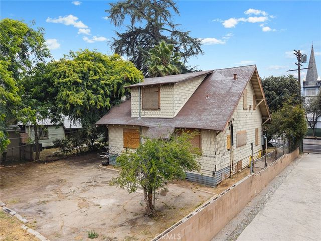 366 E Orange Grove, Pasadena, CA 91104