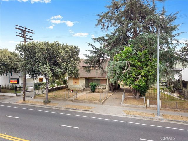 366 E Orange Grove, Pasadena, CA 91104