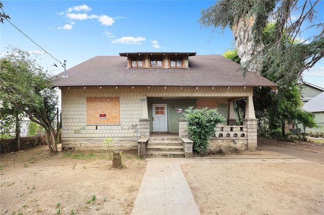 366 E Orange Grove, Pasadena, CA 91104