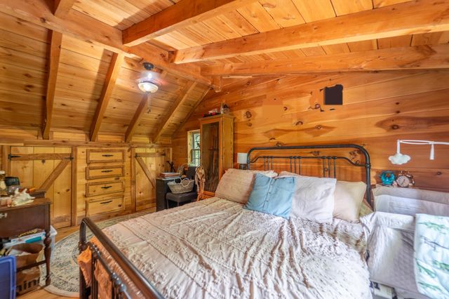 500 Clark Road, Irvine, KY 40336