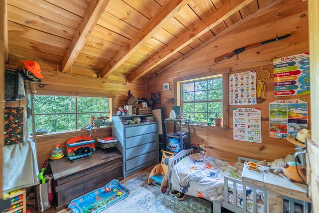 500 Clark Road, Irvine, KY 40336