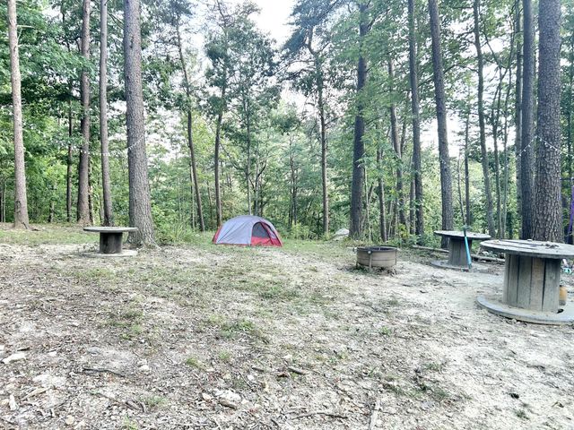 500 Clark Road, Irvine, KY 40336