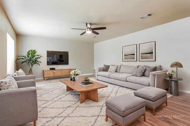 701 E MISSION Street, Crowley, TX 76036