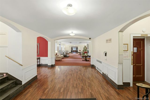 25-40 31st Avenue 2L, Astoria, NY 11106