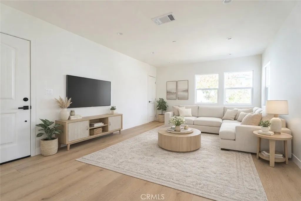 1065 E Spazier 201, Burbank, CA 91502