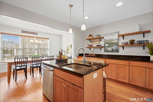 205 Copper Square Drive 205, Bethel, CT 06801