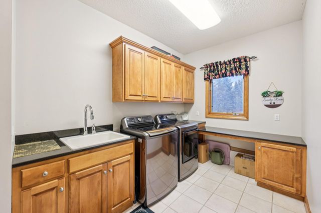 14638 Boulder Pointe Road, Eden Prairie, MN 55347