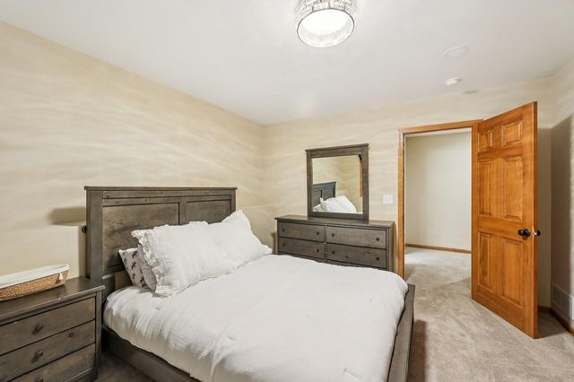 14638 Boulder Pointe Road, Eden Prairie, MN 55347