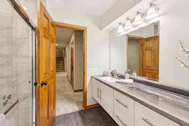 14638 Boulder Pointe Road, Eden Prairie, MN 55347