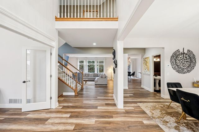 14638 Boulder Pointe Road, Eden Prairie, MN 55347