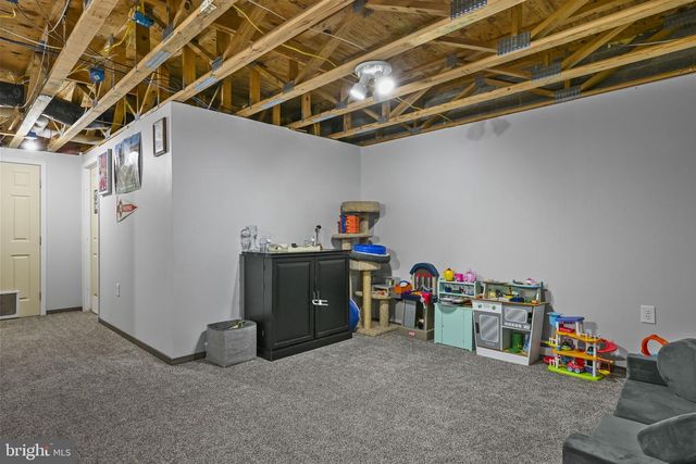 119 FARRINGTON CT, Collegeville, PA 19426