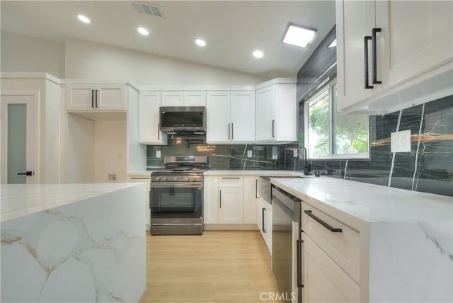 3082 Lynwood Drive, Highland, CA 92346