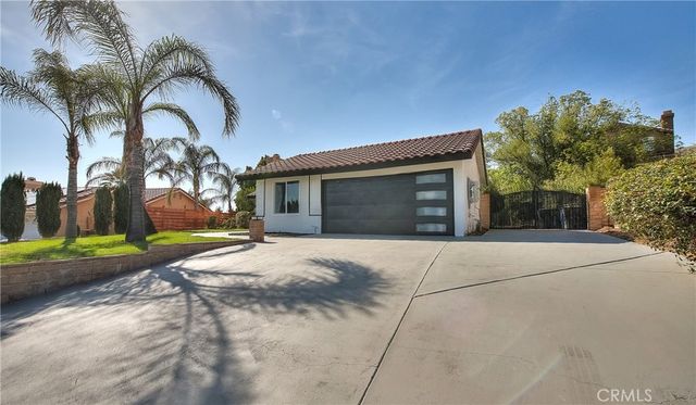 3082 Lynwood Drive, Highland, CA 92346