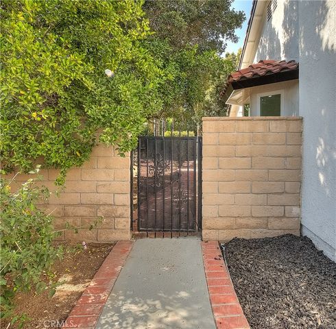 3082 Lynwood Drive, Highland, CA 92346