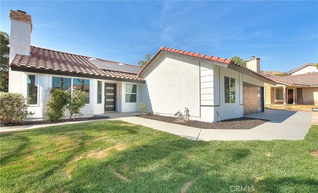 3082 Lynwood Drive, Highland, CA 92346