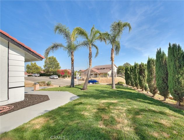 3082 Lynwood Drive, Highland, CA 92346