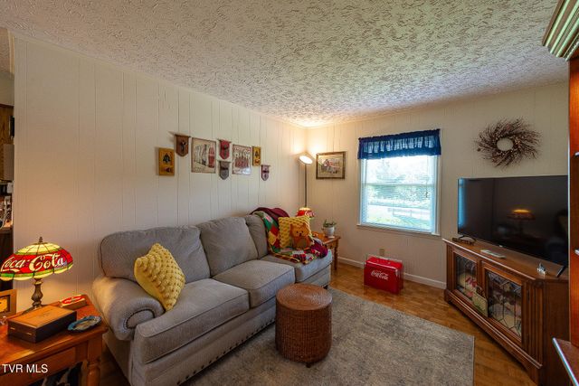 109 Barrel Drive, Gate City, VA 24251