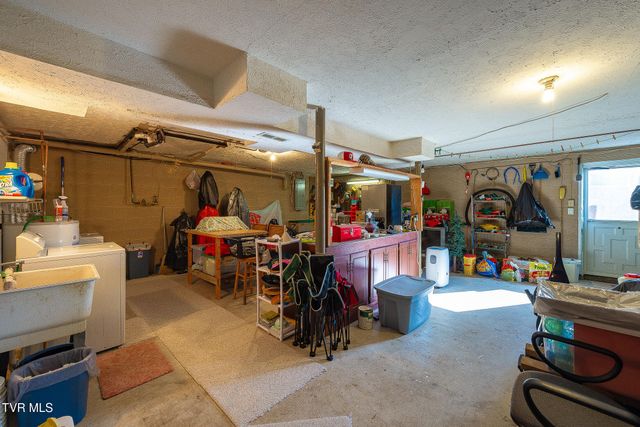 109 Barrel Drive, Gate City, VA 24251