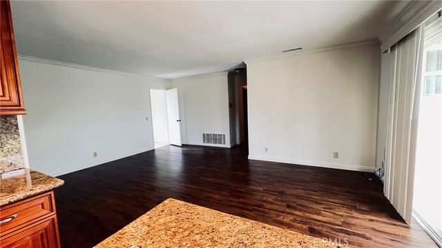 5401 College, Riverside, CA 92505