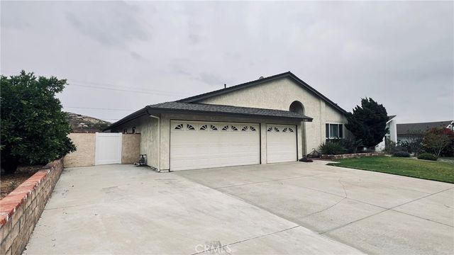 5401 College, Riverside, CA 92505
