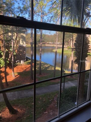 10205 COURTNEY PALMS BOULEVARD 203, Tampa, FL 33619