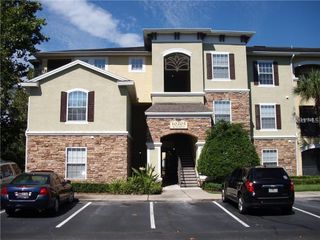 10205 COURTNEY PALMS BOULEVARD 203, Tampa, FL 33619