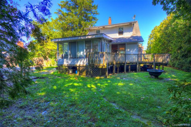 81 Notre Dame Avenue, Hicksville, NY 11801