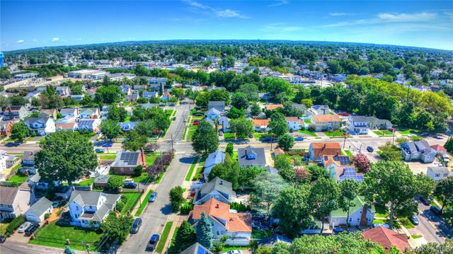81 Notre Dame Avenue, Hicksville, NY 11801