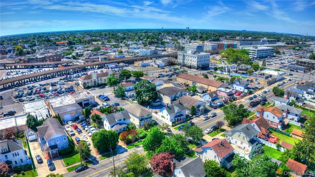 81 Notre Dame Avenue, Hicksville, NY 11801